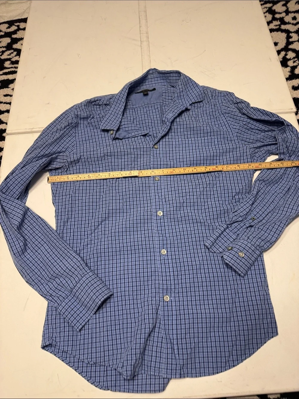 Banana Republic Blue Plaid Long-Sleeve Button-Down Shirt